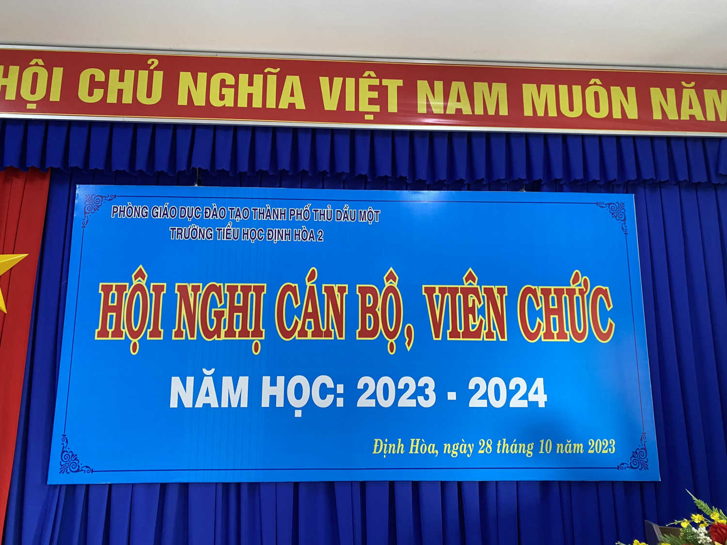 Hội nghị cán bộ viên chức trường Tiểu học Định Hòa 2 năm học 2023-2024