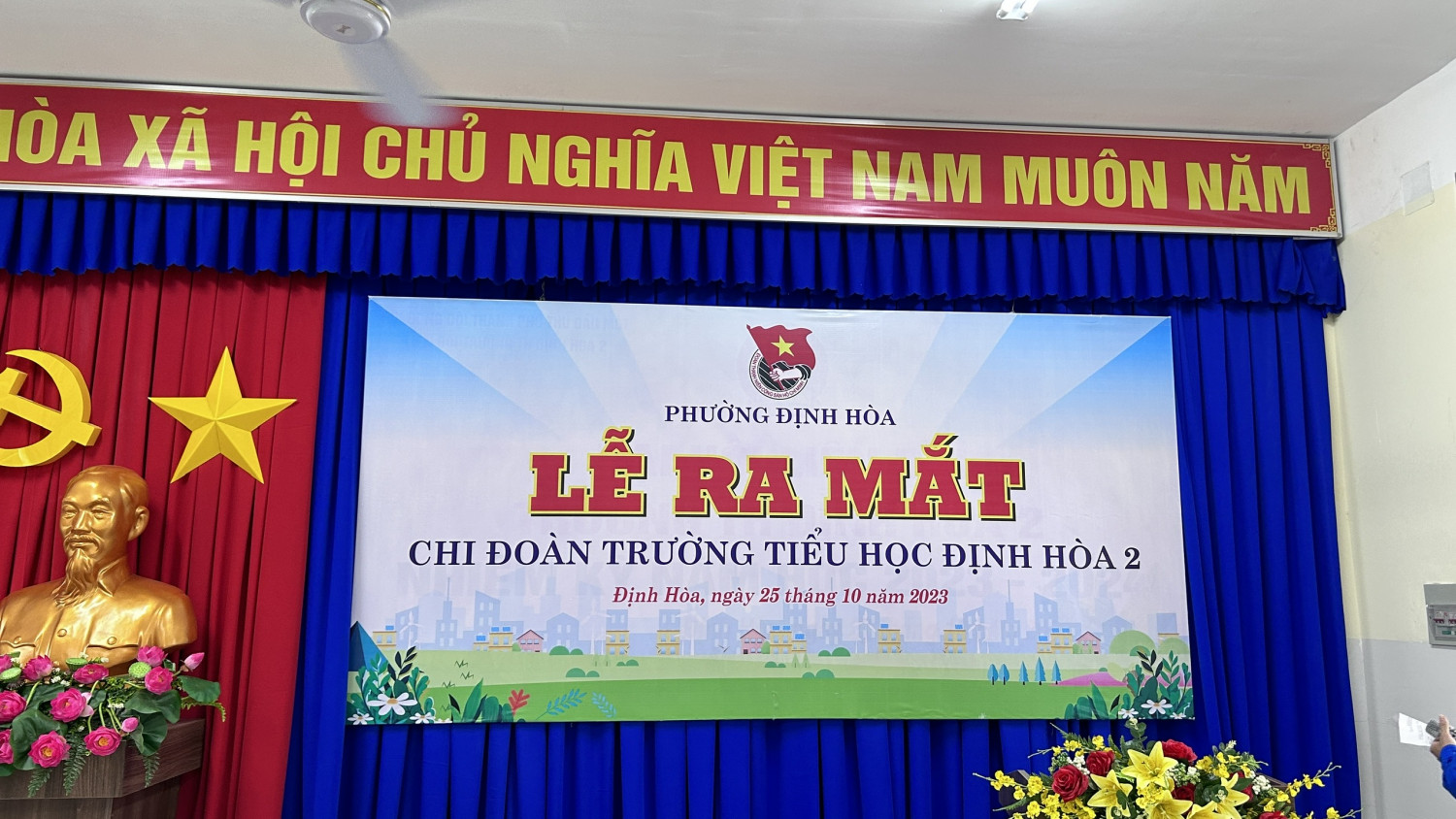 Lễ ra mắt chi đoàn trường Tiểu học Định Hòa 2