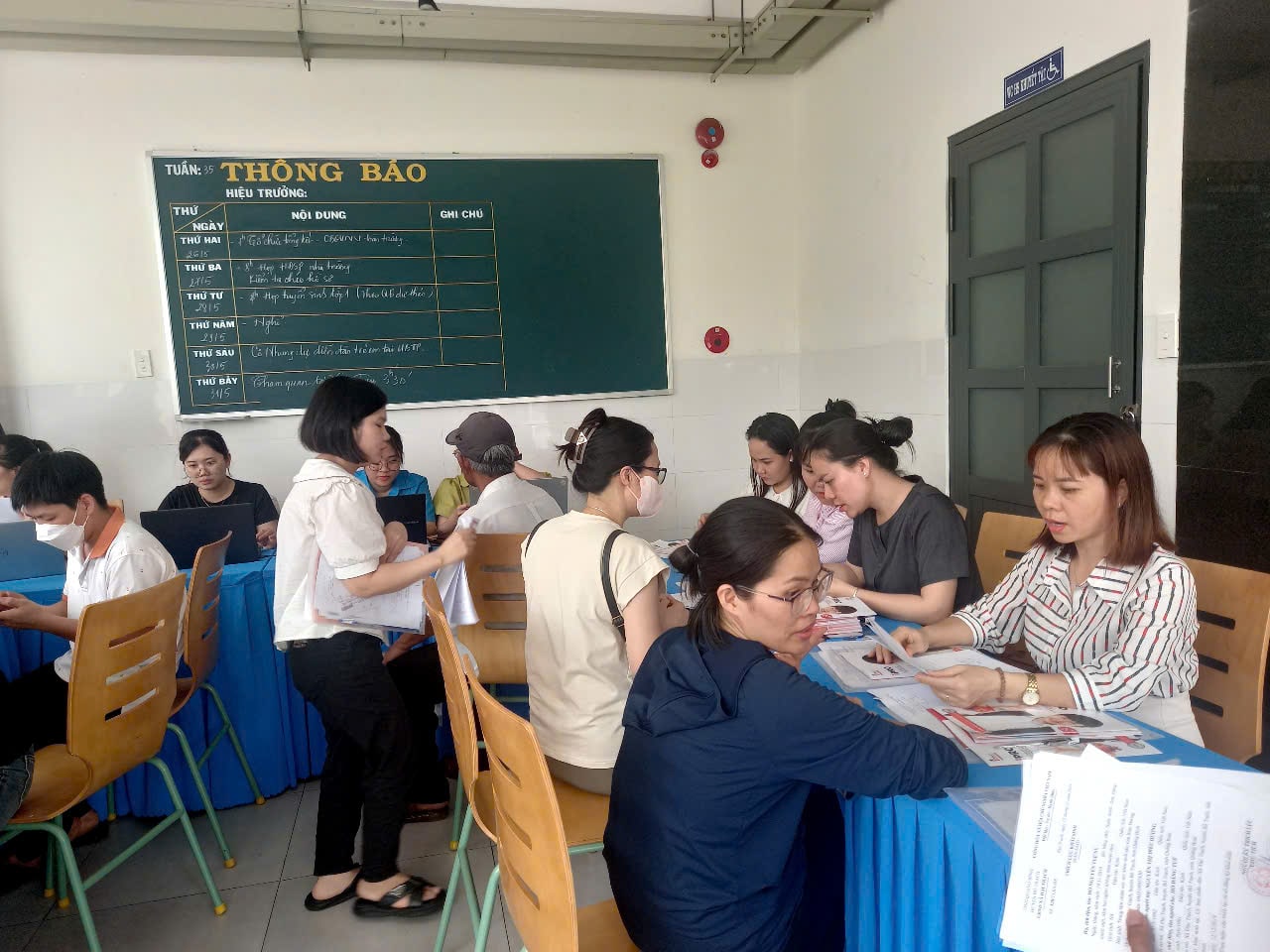 TUYỂN SINH VÀO LỚP 1